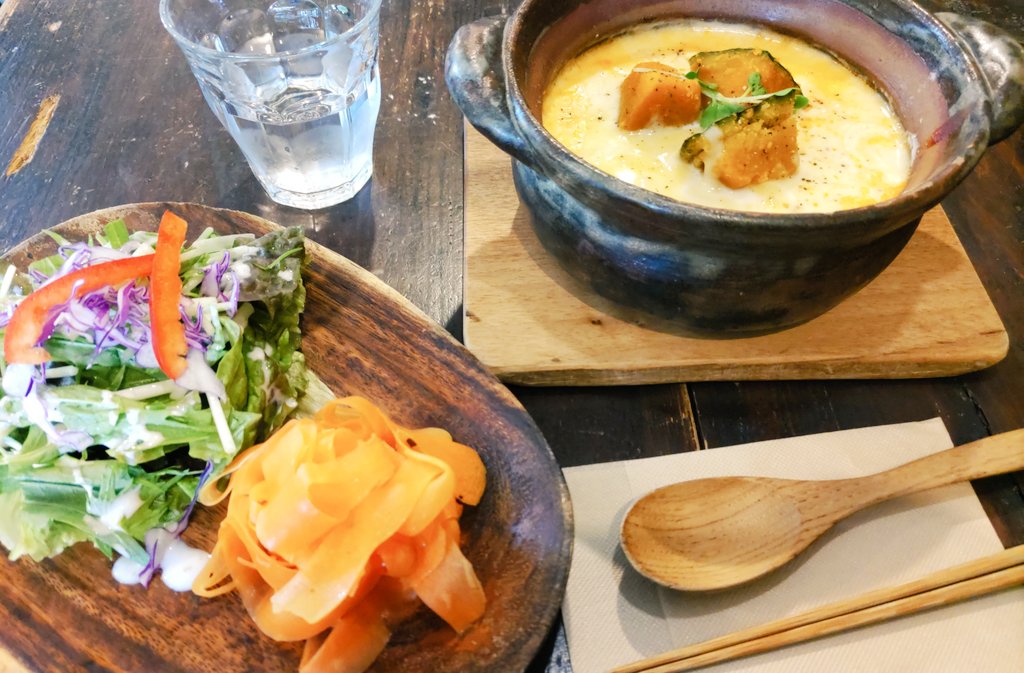 fujimo1126's tweet photo. カフェ☕🍴 https://t.co/hy99Qi1mnd