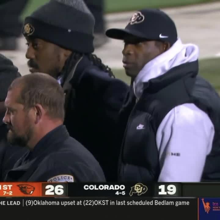 BleacherReport's tweet photo. Colorado has lost 3 straight dropping to 4-5 😬 https://t.co/H9ychlNcn0