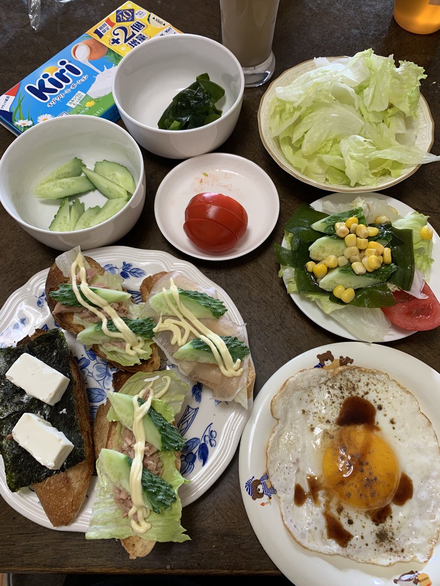 SuzukiDt's tweet photo. #Lunch , 🥖 #baguette #OpenSand.
#海苔チーズ #ツナマヨ #生ハム & #SunriseEgg 🥚. https://t.co/fcf8H5ifg2