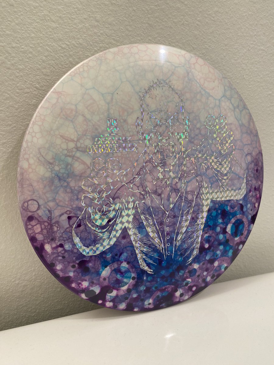Depth_Punch's tweet photo. Bubble mix and lotion dye on a Discraft Big Z Undertaker #discgolf https://t.co/UnHiBJI3BE