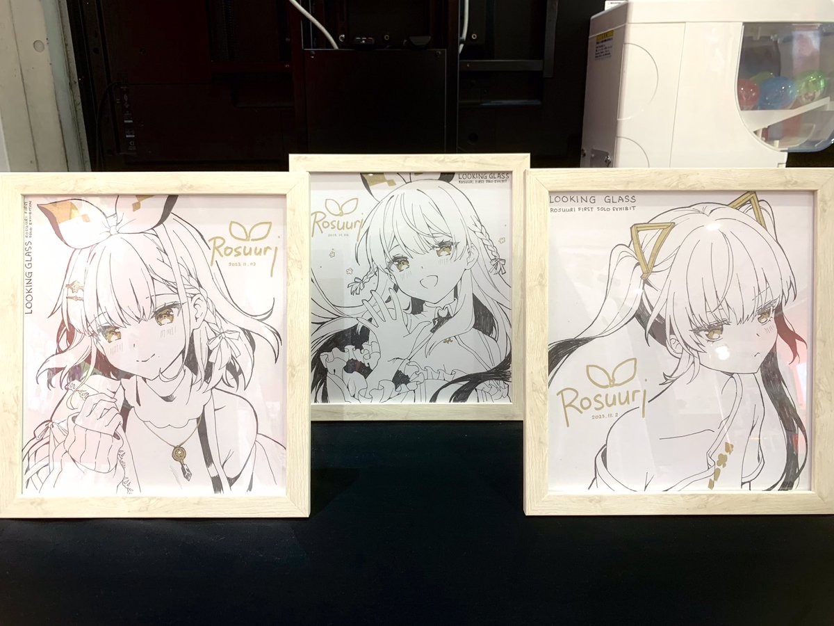 🂱 🂢 🃓 🃄 ┈┈ Rosuuri（@rosuuri ） 初個展 #LookingGlass