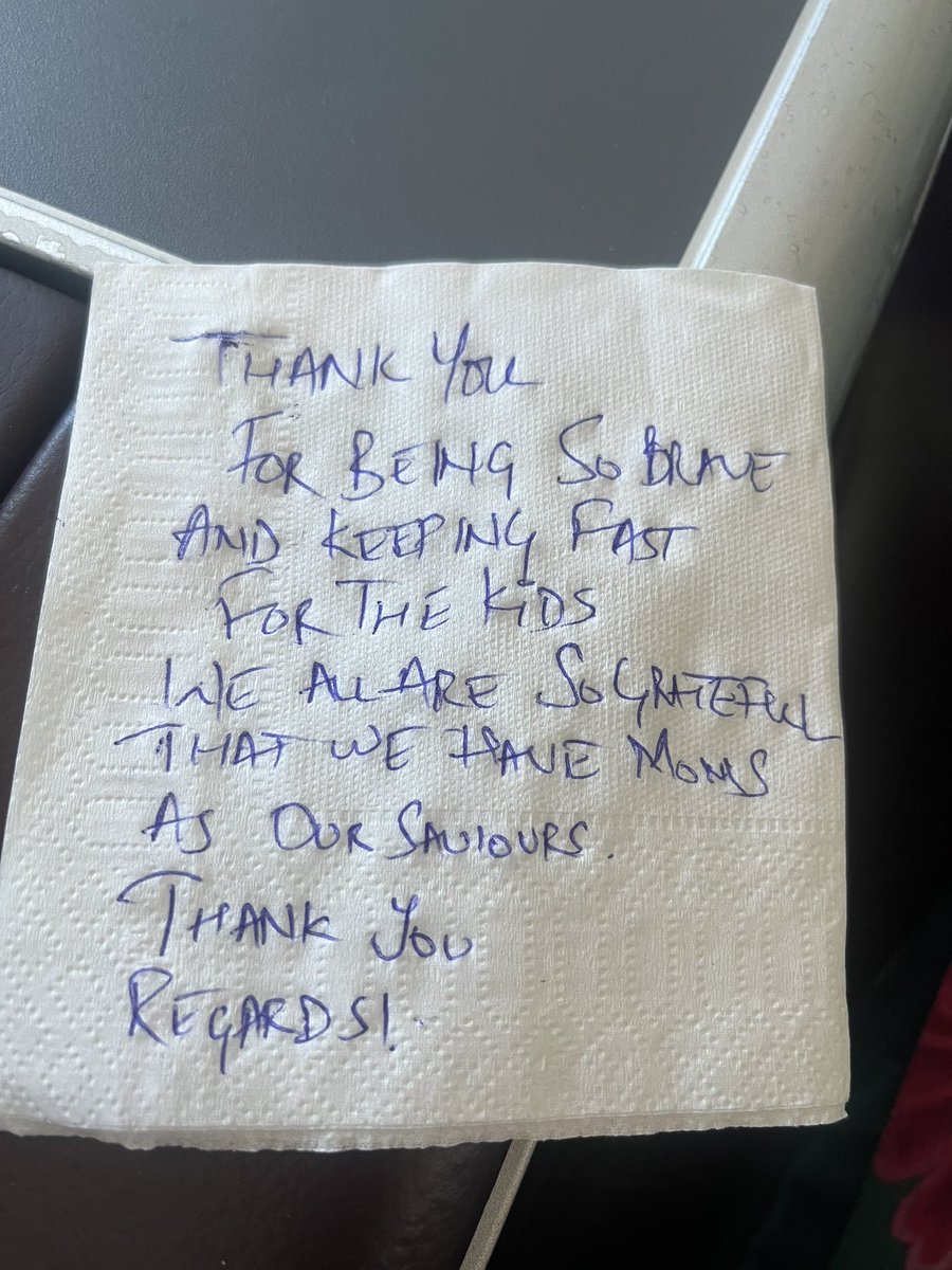 arushi_kumar's tweet photo. Thank you @airvistara for being so thoughful !  #AhoiAshtami2023 https://t.co/wNwsSExWHm