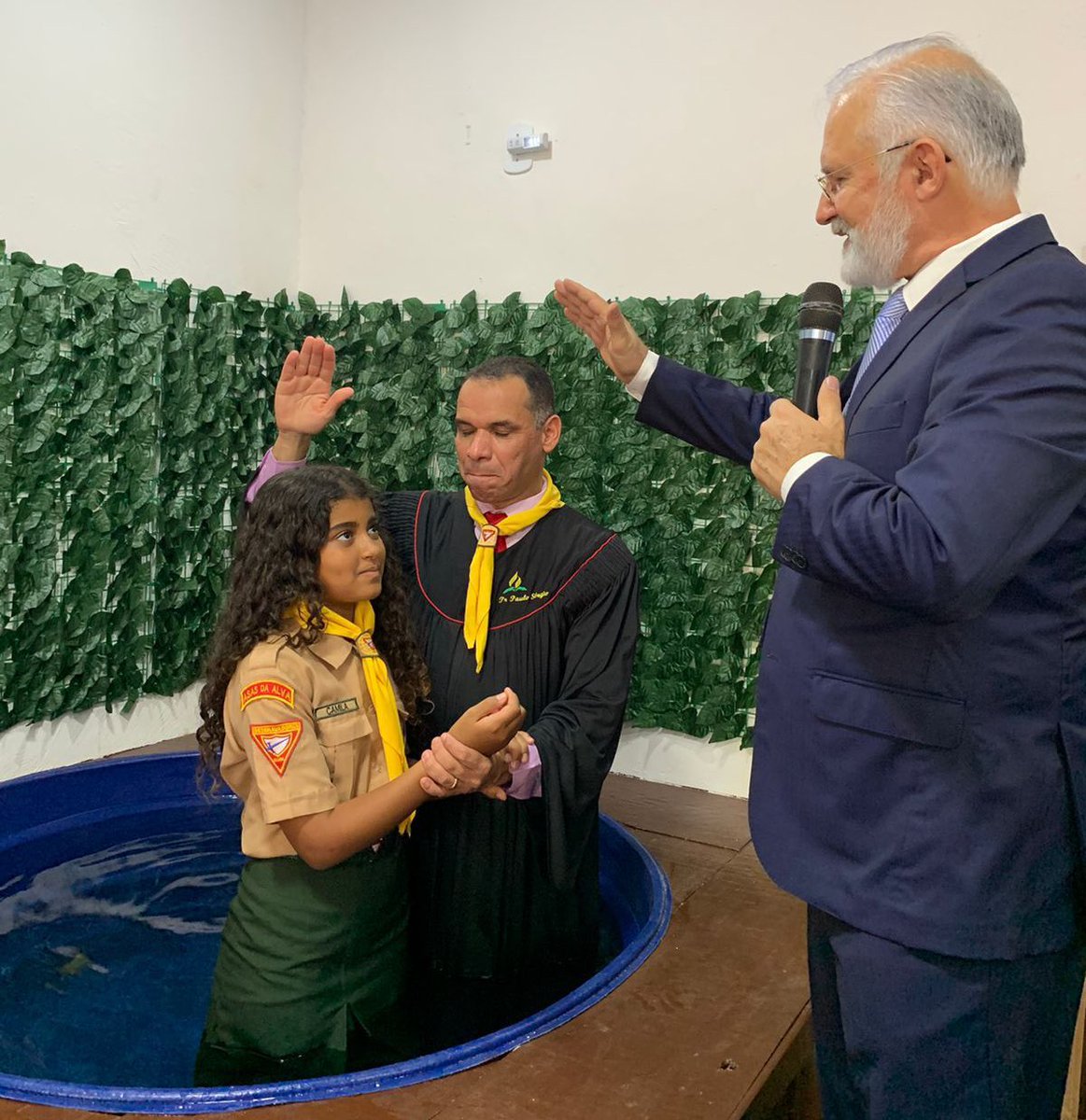 E como igreja organizada, já aconteceram os primeiros batismos, como resultado das frentes evangelisticas, Projetos Reencontro e Roupão da Fé, ambos desenvolvidos pela Secretaria da igreja e  Desbravadores. #VemComigo #EuVou