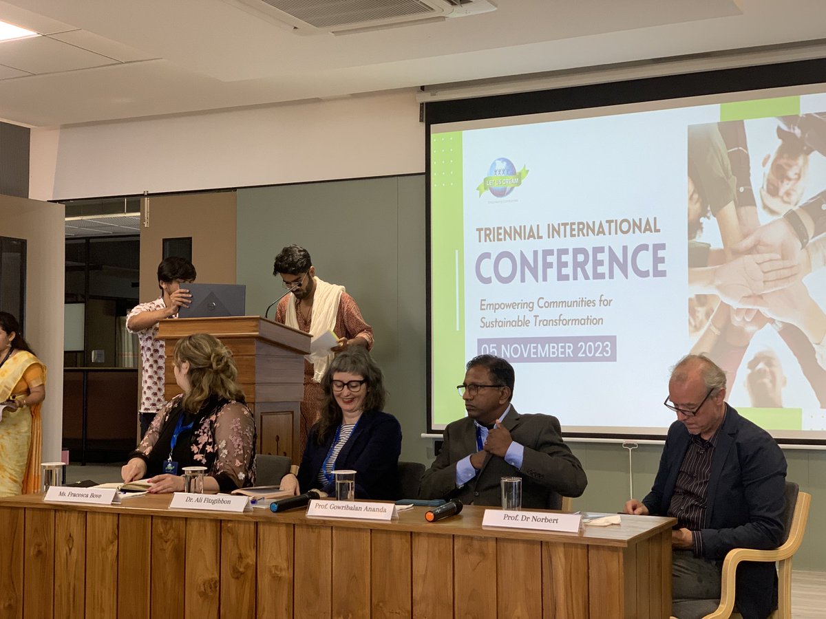 My colleague and friend ⁦<a href="/Fitzali/">Dr Ali FitzGibbon fitzali.bsky.social</a>⁩ is speaking in India @christuniversitybangalore. Panel on #migration #communities and #sustainability QUBelfast⁩ ⁦<a href="/QUBEngagement/">Queen’s University Civic Engagement</a>⁩ ⁦<a href="/QUBstaff/">Queen's Staff</a>⁩ #loveQUB