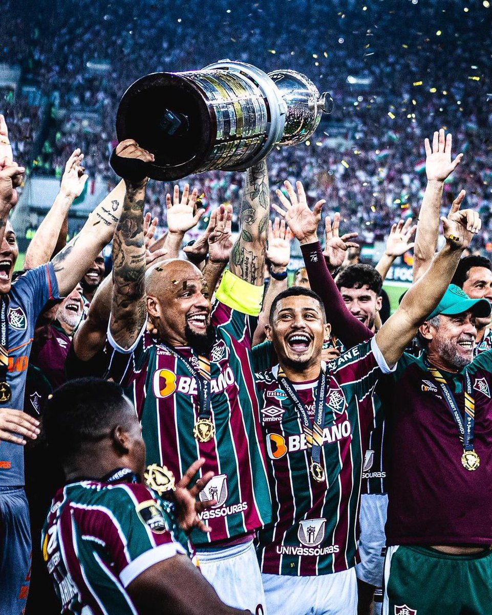 👑 Felipe Melo, kariyerinde 3. kez Libertadores şampiyonluğu yaşadı. 📸 #GününKaresi 🏆 3 Süper Lig 🏆 2 Türkiye Kupası 🏆 3 Süper Kupa 🏆 2 Brezilya Lig Şampiyonluğu 🏆 2 Brezilya Kupası 🏆 3 Copa Libertadores 🏆 1 FIFA Konfederasyon Kupası