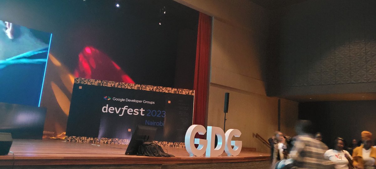 Listenitsme's tweet photo. Excitement  level 🔋 

#TechSheroes
#GDGNairobiXGLEAC
#CareerElevationWithGLEAC
#DevFestNairobi 
#WTMNairobi https://t.co/BXaAGV88fm