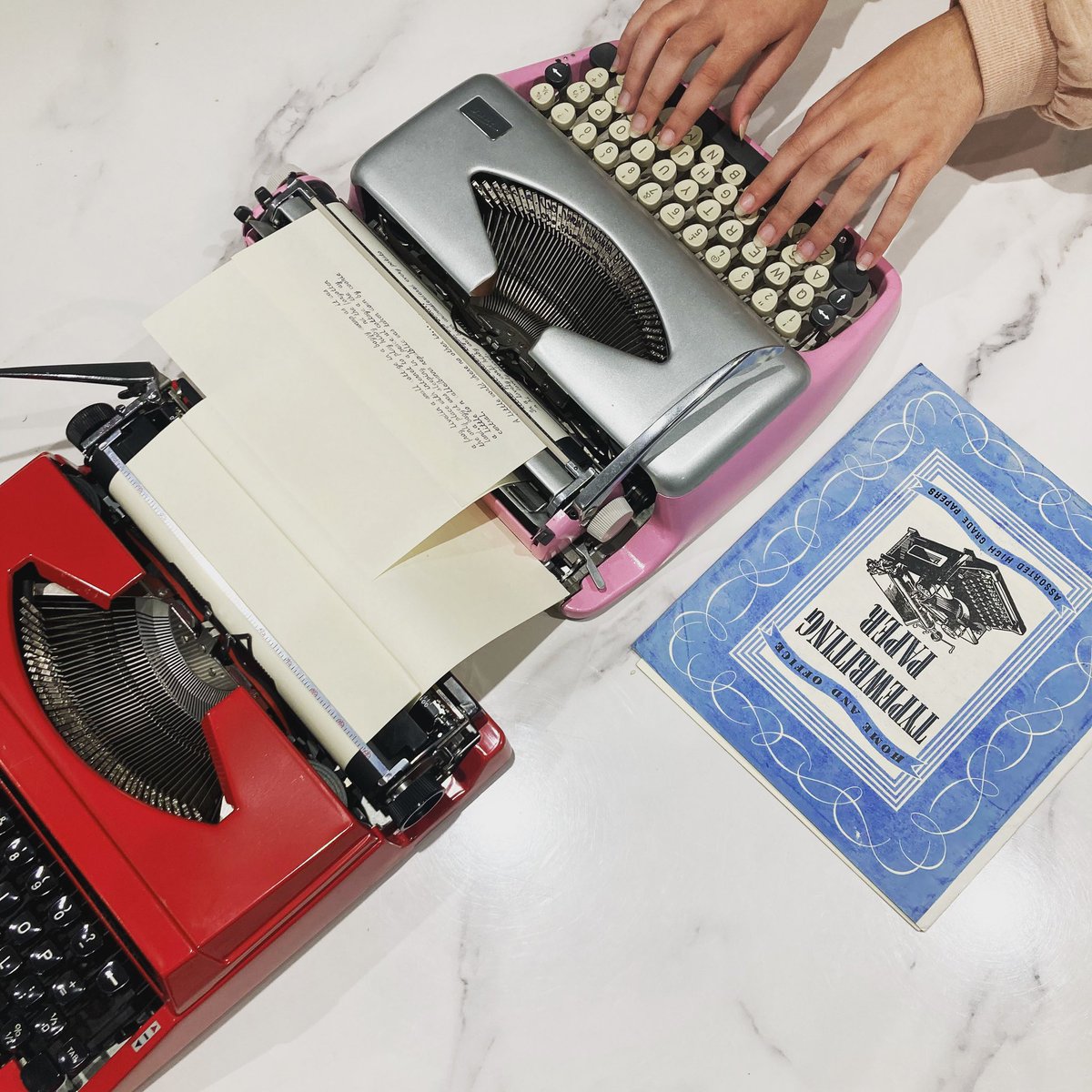 👦🏻👧🏻Family type-in #typewriter #typing