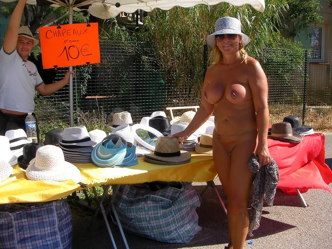 A market only for #nudists in France https://t.co/3Y8CCwDp3V<a href="/tag/nudists"class="tags">#nudists</a>
