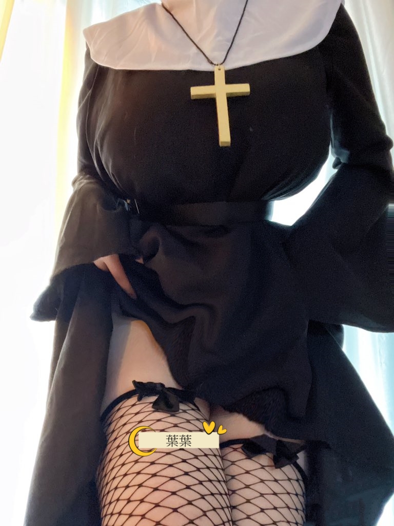 yshsh699613's tweet photo. 葉葉【COS的修女】說出你的願望 有求必贏 https://t.co/KDEgDwoopC