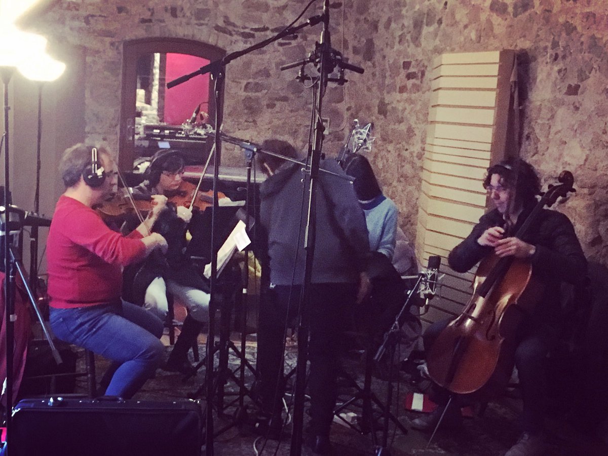 Linda Buckley (@buckleylinda) on Twitter photo Great to hear Haza written for <a href="/RteContempo/">RTE CONTEMPO QUARTET</a> & my arrangement of Slán le Máigh for <a href="/MuireannNic/">MuireannNicAmhlaoibh</a> & <a href="/ICOrchestra/">Irish Chamber Orchestra</a> on <a href="/pvespertine/">Ellen Cranitch</a> <a href="/RTElyricfm/">RTÉ lyric fm</a> last night. Brings back memories of a cold December, recording with Contempo & Adrian Hart at Hellfire Studios Dublin. rte.ie/radio/lyricfm/… Great to hear Haza written for <a href="/RteContempo/">RTE CONTEMPO QUARTET</a> & my arrangement of Slán le Máigh for <a href="/MuireannNic/">MuireannNicAmhlaoibh</a> & <a href="/ICOrchestra/">Irish Chamber Orchestra</a> on <a href="/pvespertine/">Ellen Cranitch</a> <a href="/RTElyricfm/">RTÉ lyric fm</a> last night. Brings back memories of a cold December, recording with Contempo & Adrian Hart at Hellfire Studios Dublin. rte.ie/radio/lyricfm/…