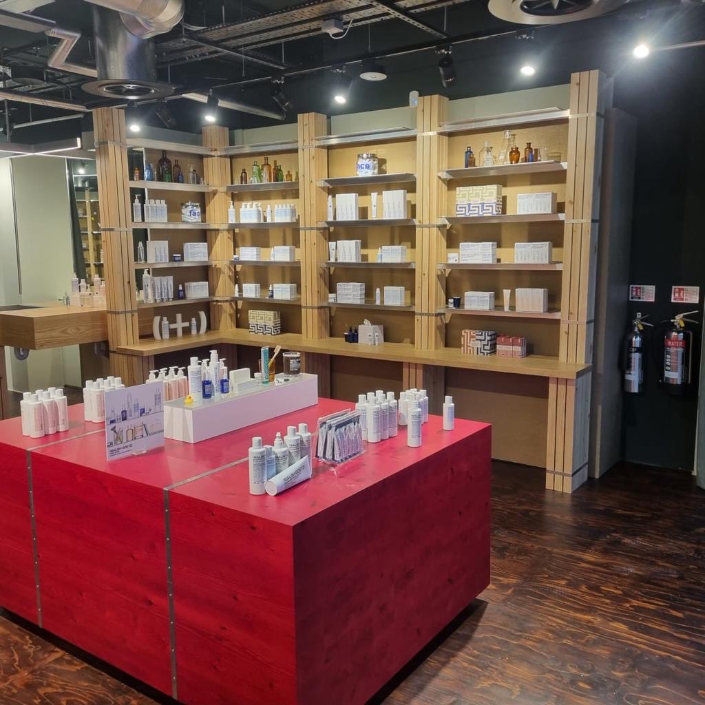 prodriveshop's tweet photo. We’re delighted to have fitted out our second Malin + Goetz store with this one located on Berwick Street, Soho. Full in-house manufacture &amp; installation by Prodrive. https://t.co/lVUGjn13f7