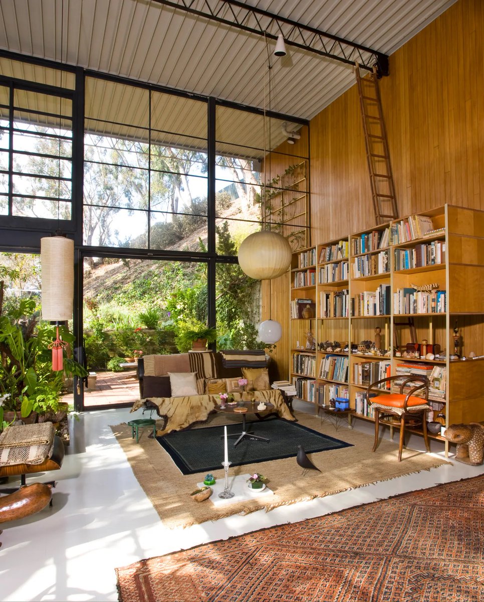 acafeole's tweet photo. CSH #8
Eames House 1945-49
203 Chautauqua Boulevard, Pacific Palidades
#casestudyhouses #midcenturyarchitecture #unacasaladía1 #CSH8 https://t.co/sqp0b3uWvt