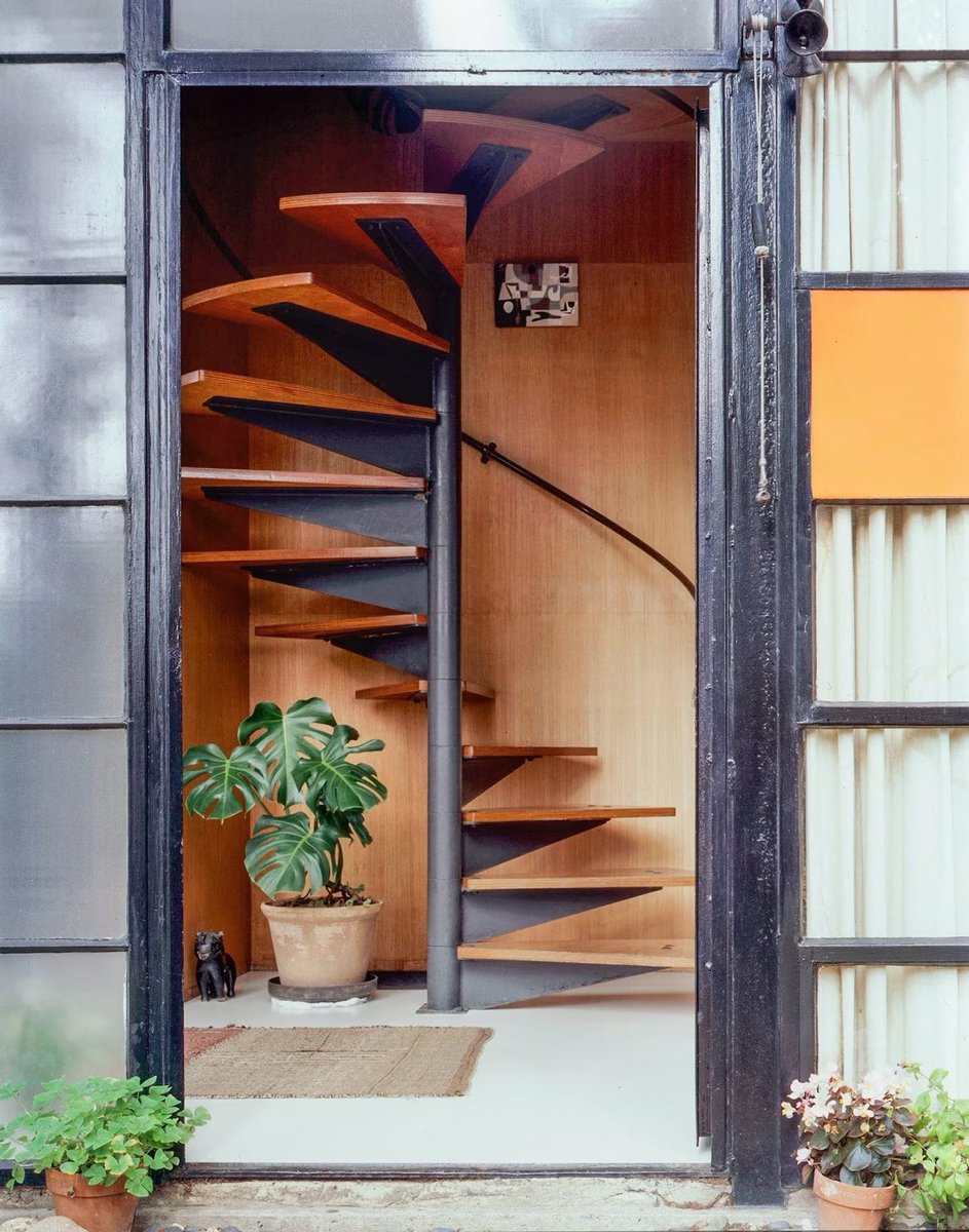 acafeole's tweet photo. CSH #8
Eames House 1945-49
203 Chautauqua Boulevard, Pacific Palidades
#casestudyhouses #midcenturyarchitecture #unacasaladía1 #CSH8 https://t.co/sqp0b3uWvt