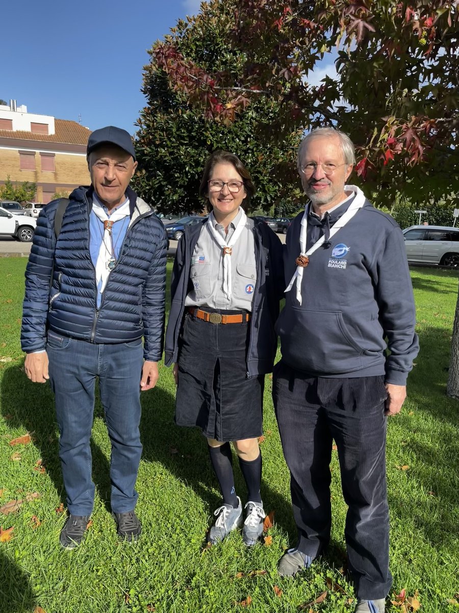 Dopo lo spoglio delle urne, Silvana Tansini e Lanfranco Gioia sono ufficialmente i nuovi Responsabili Nazionali della Comunità #FoulardBianchi!

A loro il nostro augurio di una “Buona Strada”, sempre insieme, sempre #alpassodellultimo