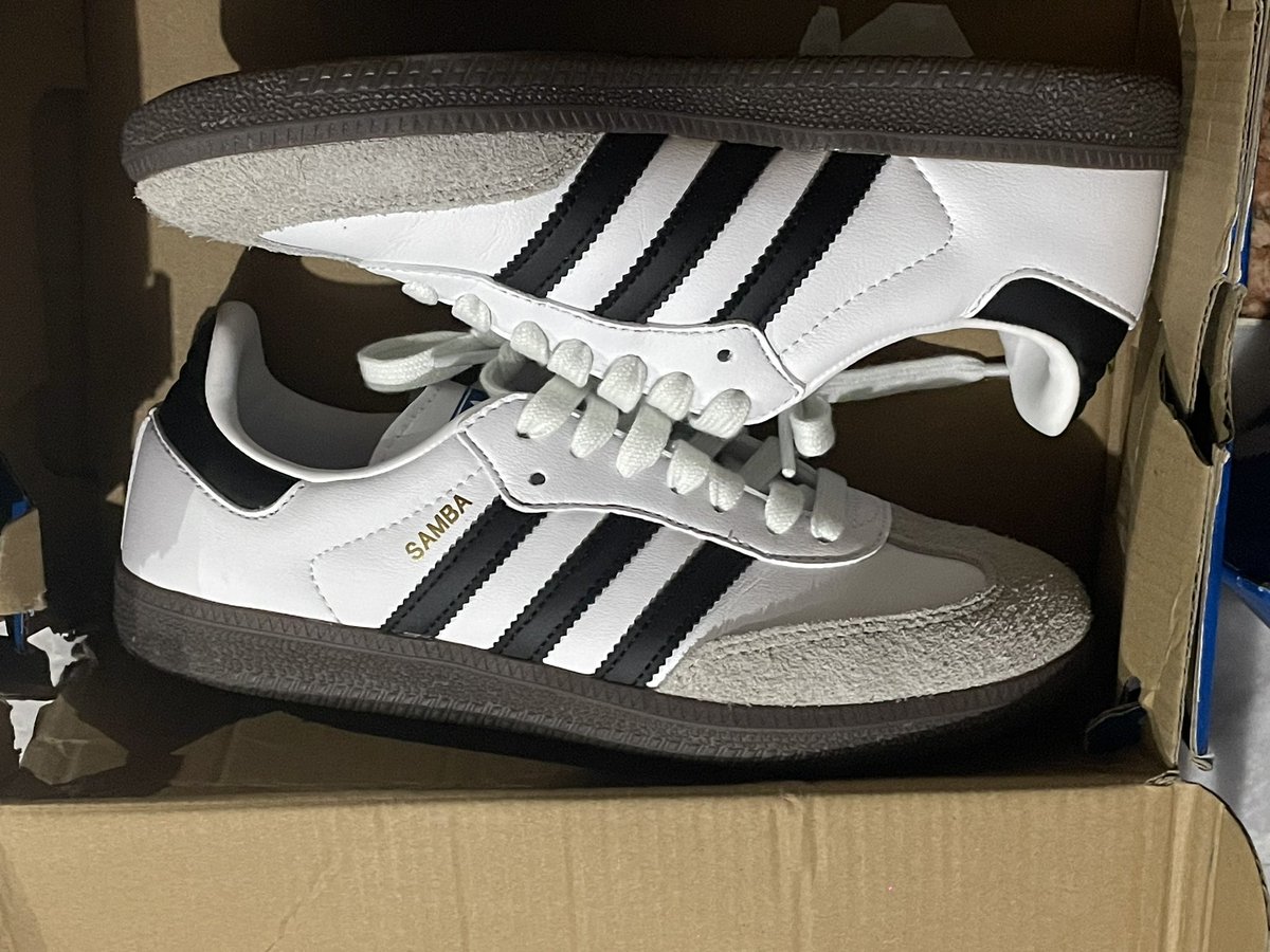 aicebns's tweet photo. wts lfb ph

ADIDAS SAMBA SHOES OG
- only used twice (both)
- with box
- mint condition
- men’s size 5 (US) and men’s size 9 1/2 (US) 
-3500 each (negotiable)

can do meet up in manila or ssd ; reply or dm to claim 💙 https://t.co/LNq3n7tYoZ