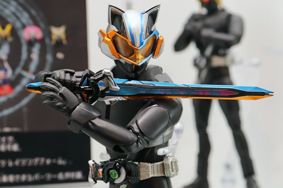S.H.Figuarts 仮面ライダータイクーン レイジングフォーム
