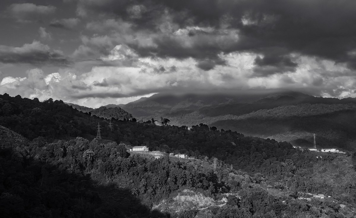 An array of clouds and shadows playing on the hills of Papu Valley.

LUMDUNG, EAST KAMENG, ARUNACHAL PRADESH 

#bnwlandscapes #bnw #nikonasia #nikonindia