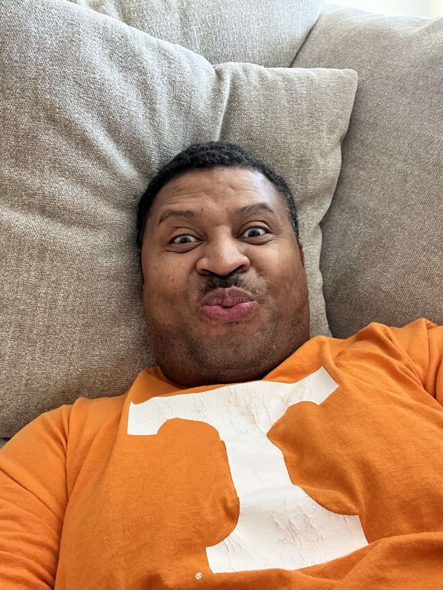 akers1660's tweet photo. Go Vols. Tennessee football https://t.co/9ksOF9n74G
