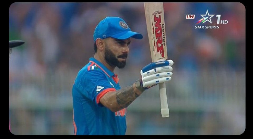 dikshzz's tweet photo. Wohoooo
Virat 49th hundred
#GOAT𓃵
#INDvsSA
#ViratKohli #ViratKohli𓃵 https://t.co/GUadBHJBJo