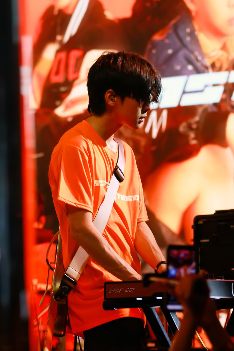 iffme1007's tweet photo. 231103 @BSittawee #FOOLSTEP_TASTEOFTEEN at Lido Connect

ขอบคุณที่เกิดมาเหล่ท่อ 
(หล่อเท่😜) ให้เราได้เห็น

#FOOLSTEP https://t.co/aRMXnXcbhn