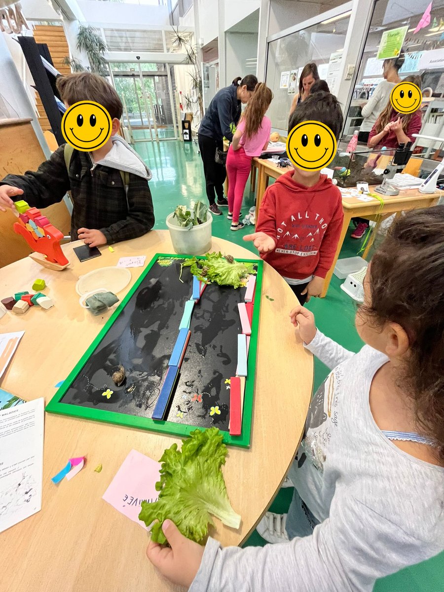 WalkerAnnabel2's tweet photo. "C'était trop bien !" Les Gardannais, grands et petits, ont beaucoup aimé nos animations autour des petites bêtes du sol et du potager au naturel. 🐌 🐛 🦋
Le stand de l'association E4 n'a pas désempli.
Merci à notre nouvelle adhérente Nelly qui a animé la journée avec moi ! https://t.co/lsw1ziiefp