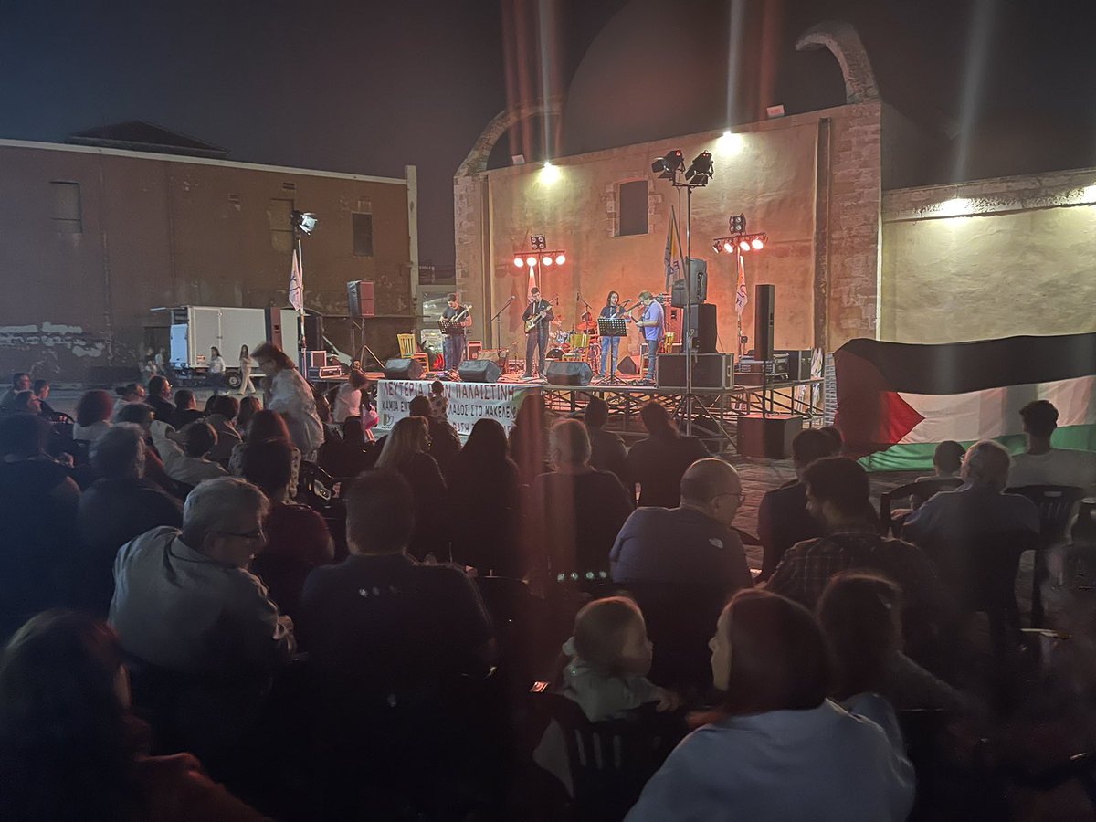 politikakritis's tweet image. Χανιά:Με επιτυχία η συναυλία της Επιτροπής Ειρήνης για τον Παλαιστινιακό λαό politikakritis.gr/chania-me-epit… #ΧΑΝΙΑ #αλληλεγγύης #λαός