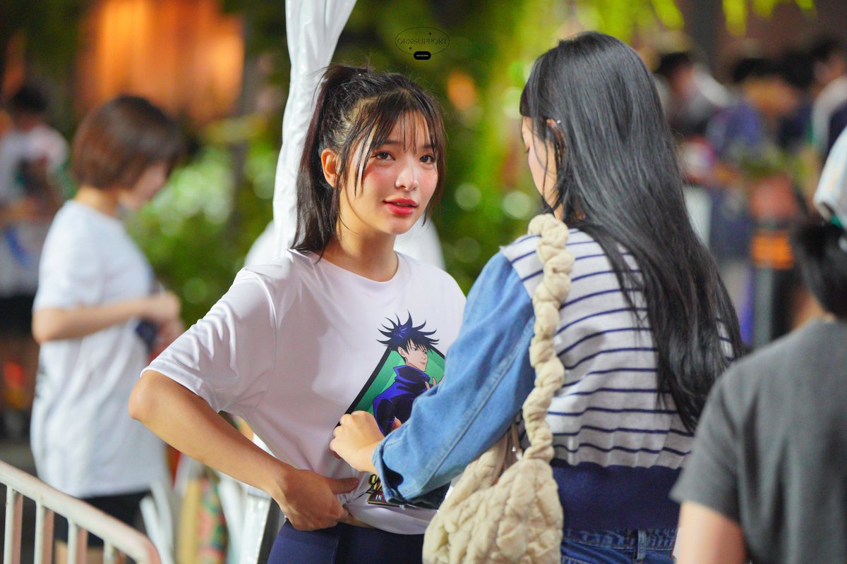zophzoph's tweet photo. เป็นประธานบริษัทยังไงก็ตาม แต่เป็นน้องน้อยตัวนิดเดียวของพี่แนนด้วยซ้ำ 🥺🤏🏻
#OrnOung https://t.co/FwHXG1wcPm