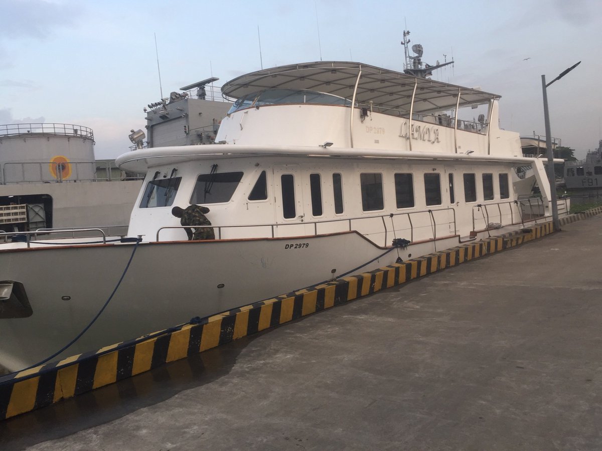 Jack_ng01's tweet image. Guys come and see the "5bn Presidential Yatch"

Of what economic value is this to Nigerians??

That is why they don't want to see Peter Obi in Aso Rock; they want to keep stealing billions in the guise of contracts