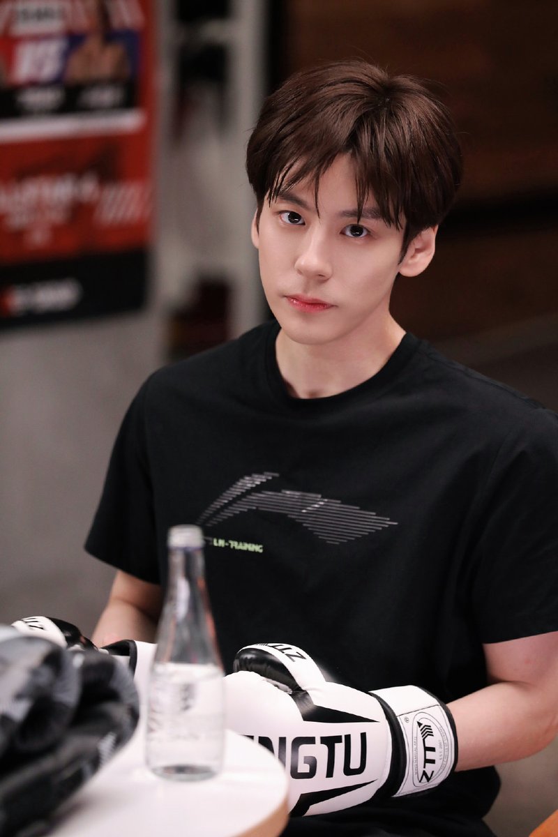 cdrama_update's tweet image. #WeiZheming for #CallMeByFire S3   

More snaps - weibo.com/6457308749/496… 

#MilesWei #魏哲鸣 
#披荆斩棘 #披荆斩棘3