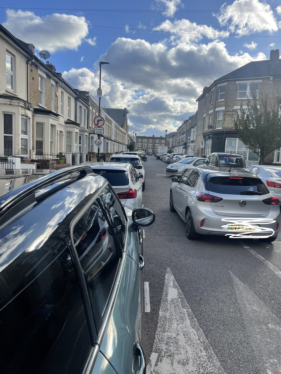 Ferndale / tintern st LTN , working well then , you never thought about funerals at the church @RezinaChowdhury <a href="/clairekholland/">Claire Holland</a> <a href="/ShimanoSteve/">Shimano Steve</a> <a href="/ChillySauce15/">ChillySauce</a>