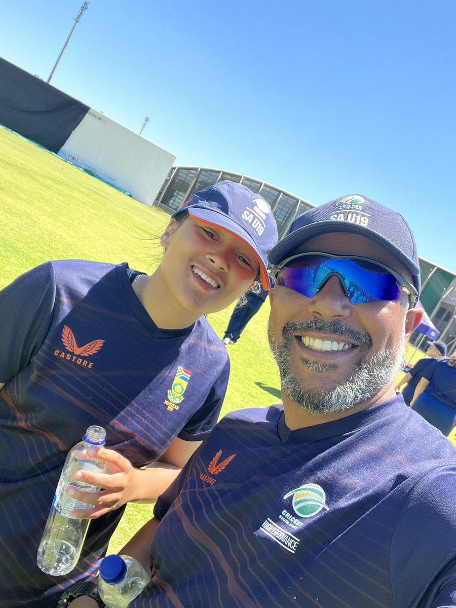 PaulAdams39's tweet photo. Wonderful to be part of the first ever SA20 U19 WOMEN’S CAMP #Gogga #PaulAdams #SpinCoach #Coach #Cricket #Spin #SpinBowler #CricketCoach #Bowler @ProteasWomenCSA @ProteasMenCSA https://t.co/TpL3DvBXdz