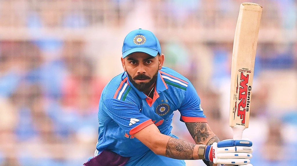 Most ODI centuries:

Virat Kohli - 49* (277 innings).

Sachin Tendulkar - 49 (452 innings).

#INDvSA #CWC23 #ViratKohli𓃵 
#BabarAzam #KuldeepYadav
#INDvsSA #RohithSharma