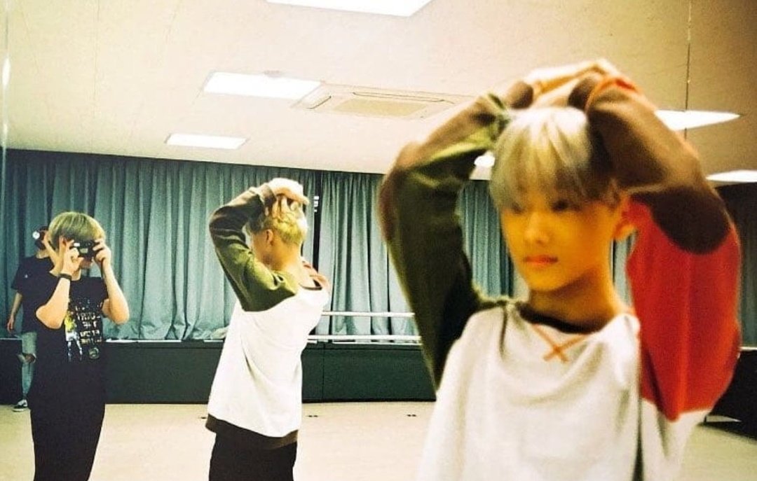 sunglefiles's tweet photo. Jisung and Chenle on film 📸🎞️ https://t.co/Uyl5AdE5lf