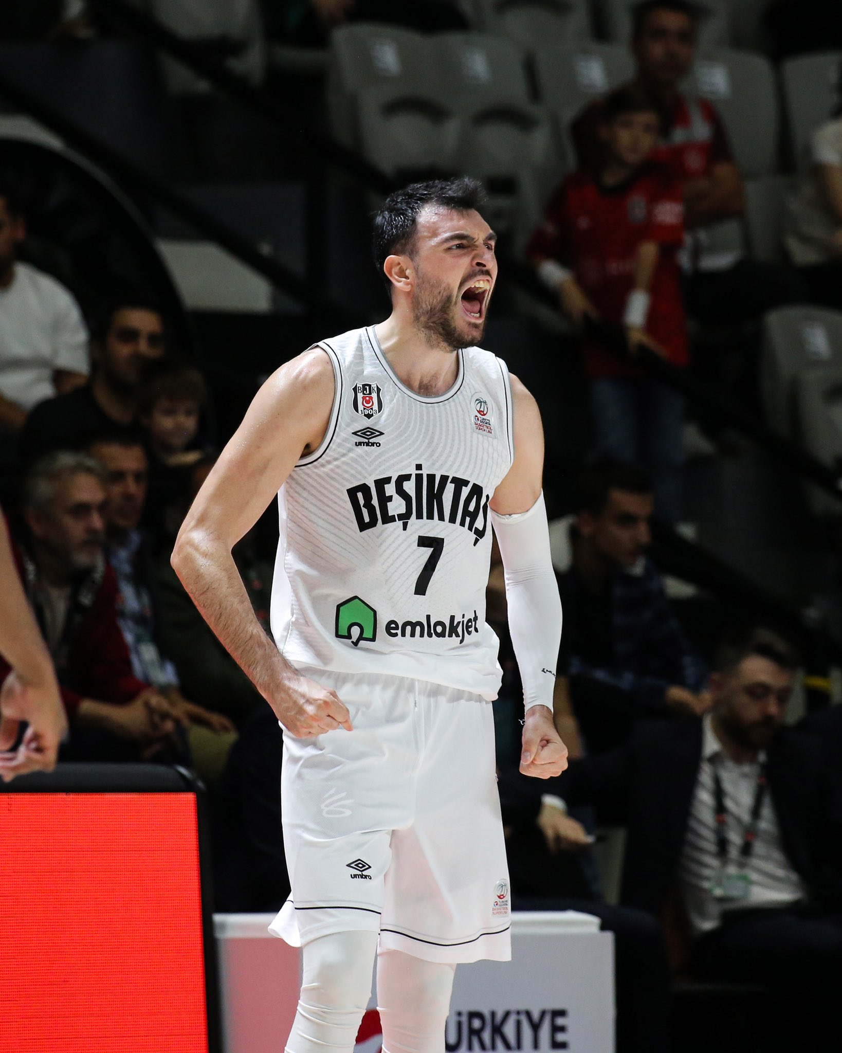 Besiktas Basketball Jersey