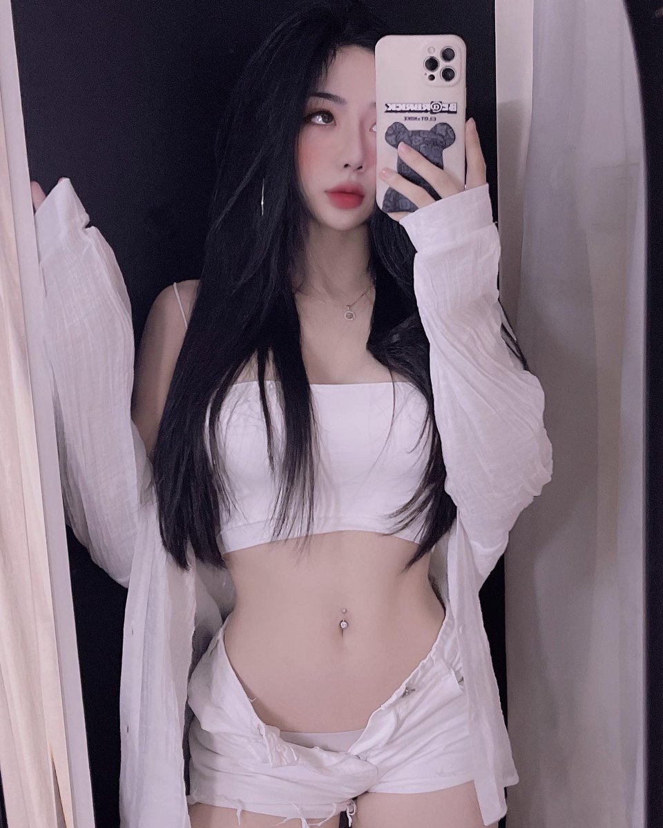 傲嬌美娜Mina tweet media