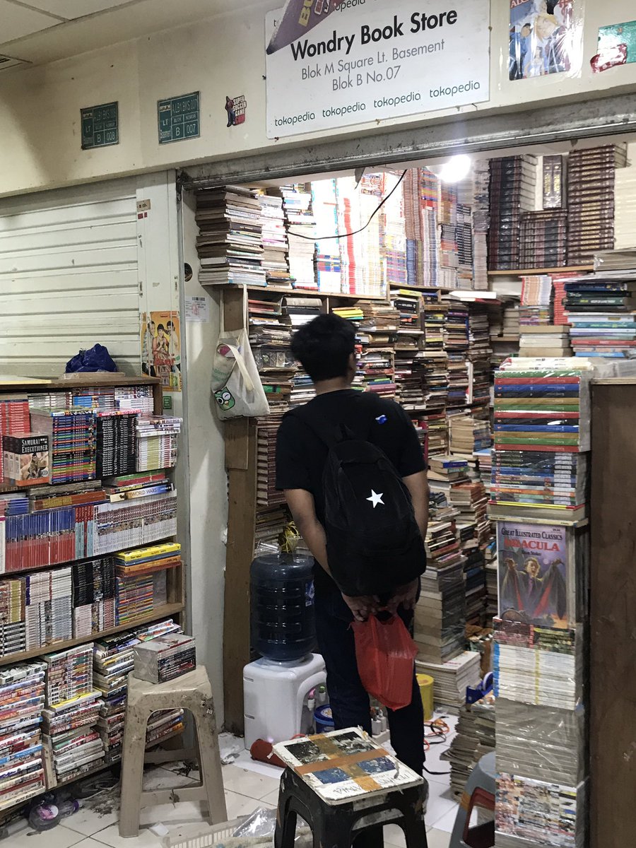 anataliva's tweet photo. Akhirnya ada partner berburu buku🥹 https://t.co/AfdB2iU7sR