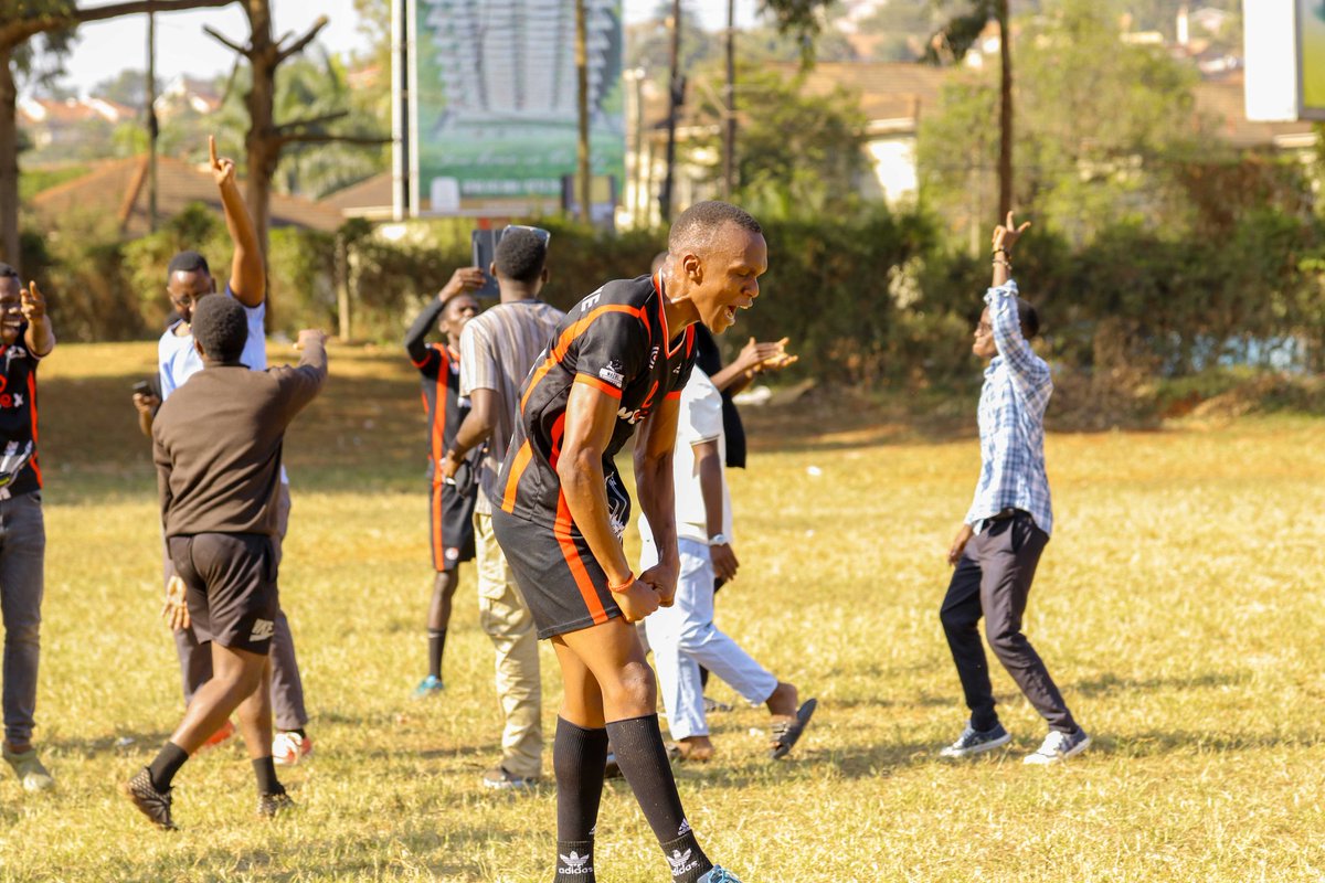 GwazuAgency's tweet image. The legend, the myth!😎
Felicitations to a man of all seasons🎉🎉
@ssempeke10 
Enjoy the new age sir🥳
#CreateDominate
#GWAZUAgency