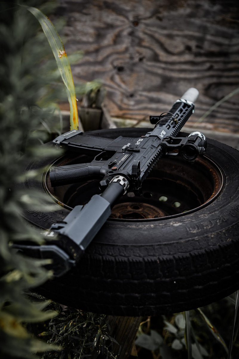 megkoro728's tweet photo. テンクーでおもちゃ撮ってもらった(  ⓿ᴥ⓿)

#TENKOO
#bolt
#SCAR_SC
#SLR https://t.co/MRzjdtoOo1