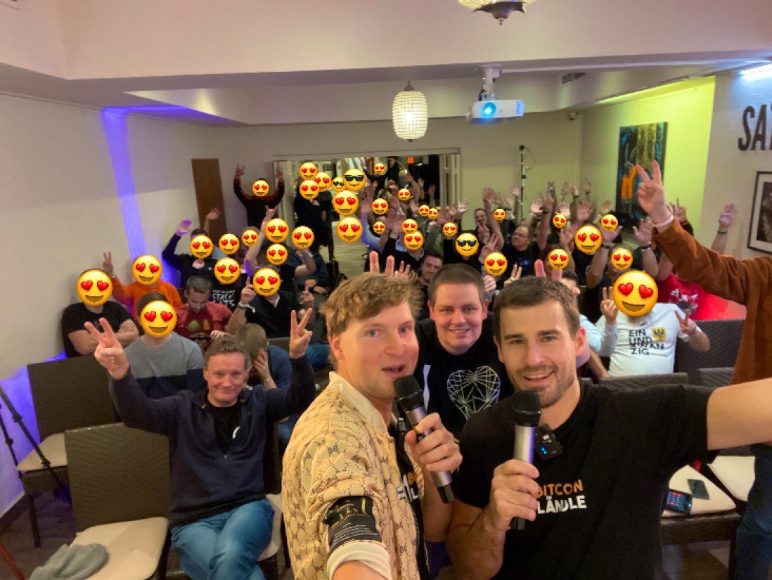 bitcoin_hotel's tweet image. Ein ganzes Hotel voller Psychopathen♥️

Einfach toll mit so vielen geilen Menschen ein Wochenende zu verbringen.

Fix the Money - Fix the World 

#BTCLändle