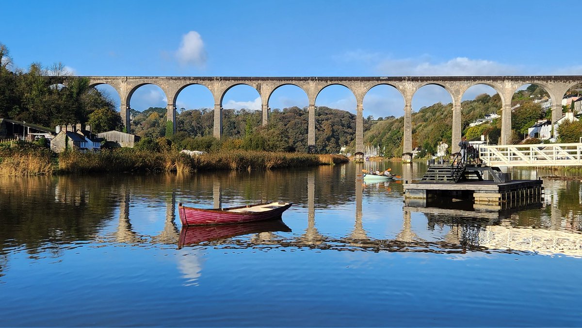 It's a beautiful morning in the Tamar Valley.