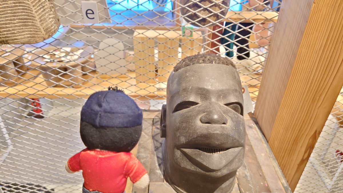 inoasa's tweet photo. アフリカ仮面美術館所蔵品展覧会・カメーーーン。展にズザーーーッと滑り込みで行ってきました。
#HOGET https://t.co/IFM6baEd4i