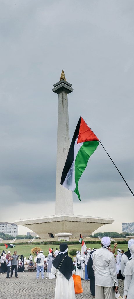 pie_uphay's tweet photo. #AksiBelaPalestina 5 Nov 23 #monas https://t.co/pnyEaJfLUW