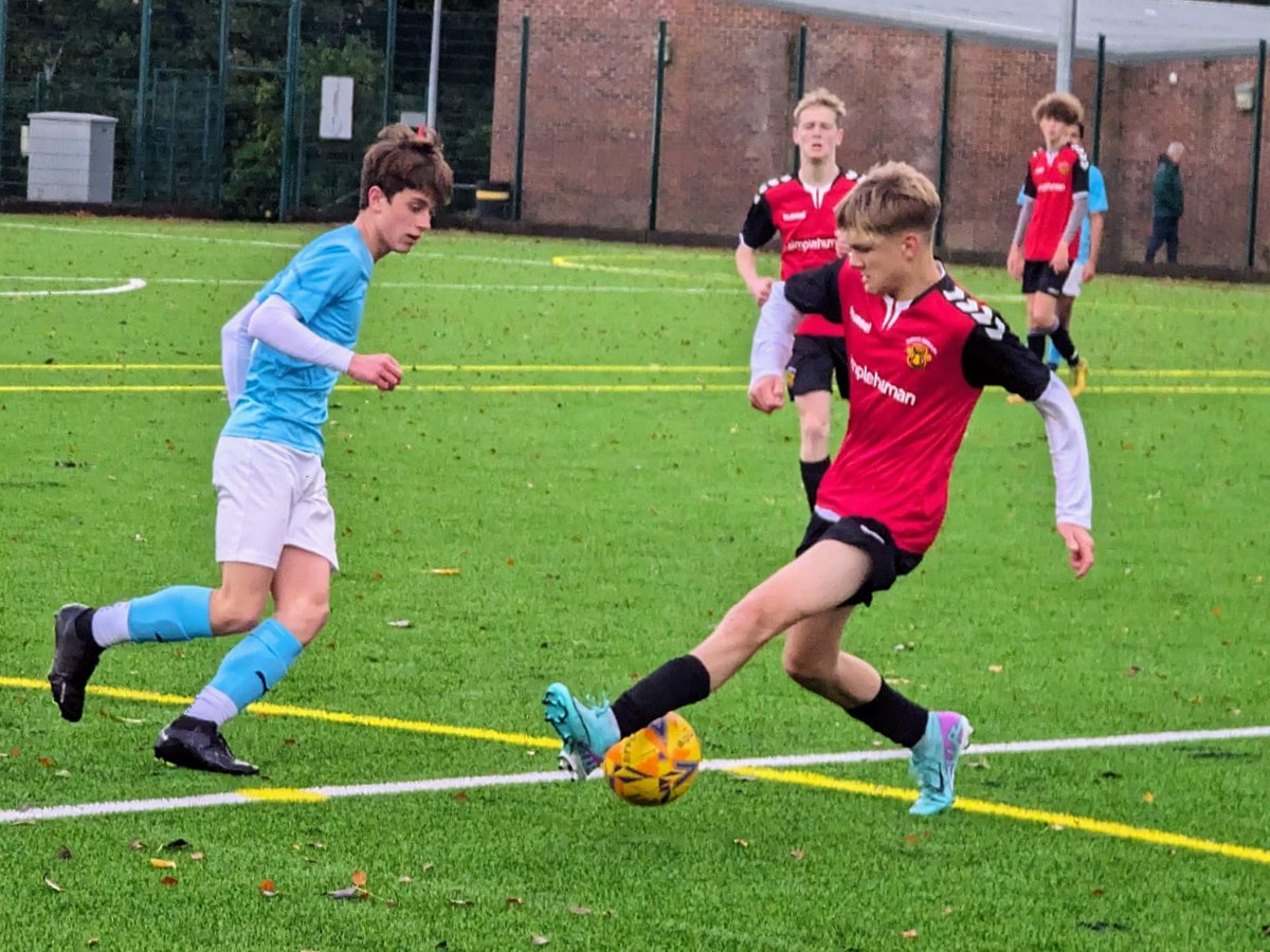 town_jpl's tweet image. Some action photos of the game against @SouthGlosRTC yesterday. A very tough against a very good side. Excellent for the lads to come away with a well earned 1-1 draw.