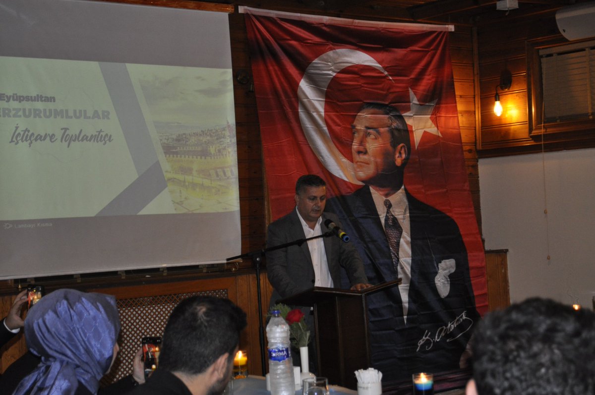 baliozaslan25's tweet photo. İstanbul Valimiz Sayın Davut Gül'ün teşrifleriyle Eyüpsultan Erzurumlular İstişare Toplantısını gerçekleştirdik. 
Ortak akıl ve istişare ile Eyüpsultan'a hizmet etmeye devam...

 Hayırlara vesile olsun.
@DenizKoken https://t.co/F3bSXhoX3U