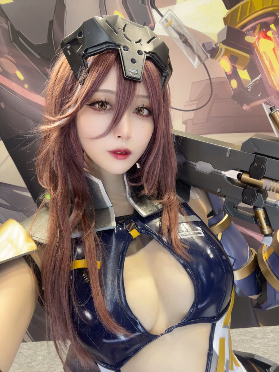 TGS2023出演させていただいた、
3D美少女シューティングRPG
【スノウブレイク：禁域降臨】の
アップデートで水着バージョンが公開されました！✨️

本格的なシューティングゲームで私も楽しく遊んでいます！3Dで動く美女たちは最高…！！♡

イメージソングもとても可愛くて、鹿乃さんの歌声が素敵です🫶🏻

今なら10連ガチャ券がもらえるみたいなのでぜひみんなダウンロードしてみてね▼

🔗 https://t.co/wj5f33TqBc

#スノブレ #SnowBreak #狙え海に降臨 #鹿乃