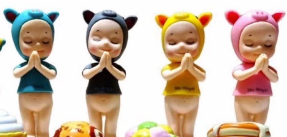 me praying for dashin kitty and strawberry rcd to come home