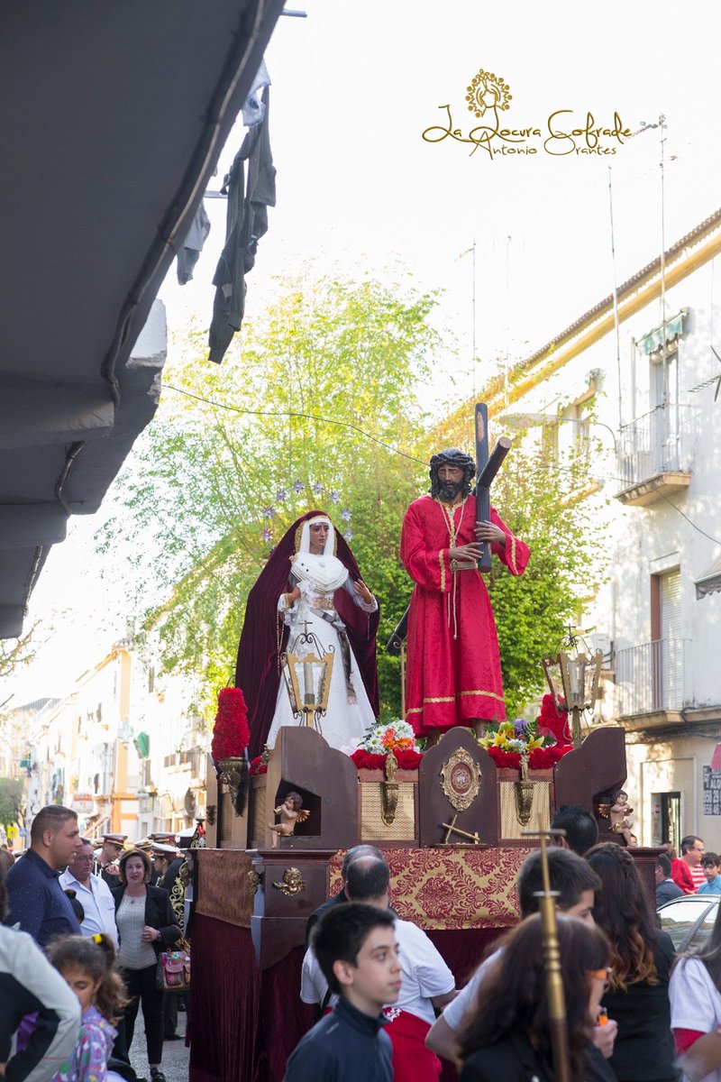 LlamadorCofrGR's tweet photo. @farolitodegrana @magdalena_ferro Seguro que pocos se acuerdan de, por ejemplo, las procesiones de Parque Nueva Granada: el Rescatado, la Virgen del Buen Remedio y San Juan Evangelista... o del Nazareno de la Victoria de la Chana... han habido tantas... https://t.co/2JMyqAwSQm