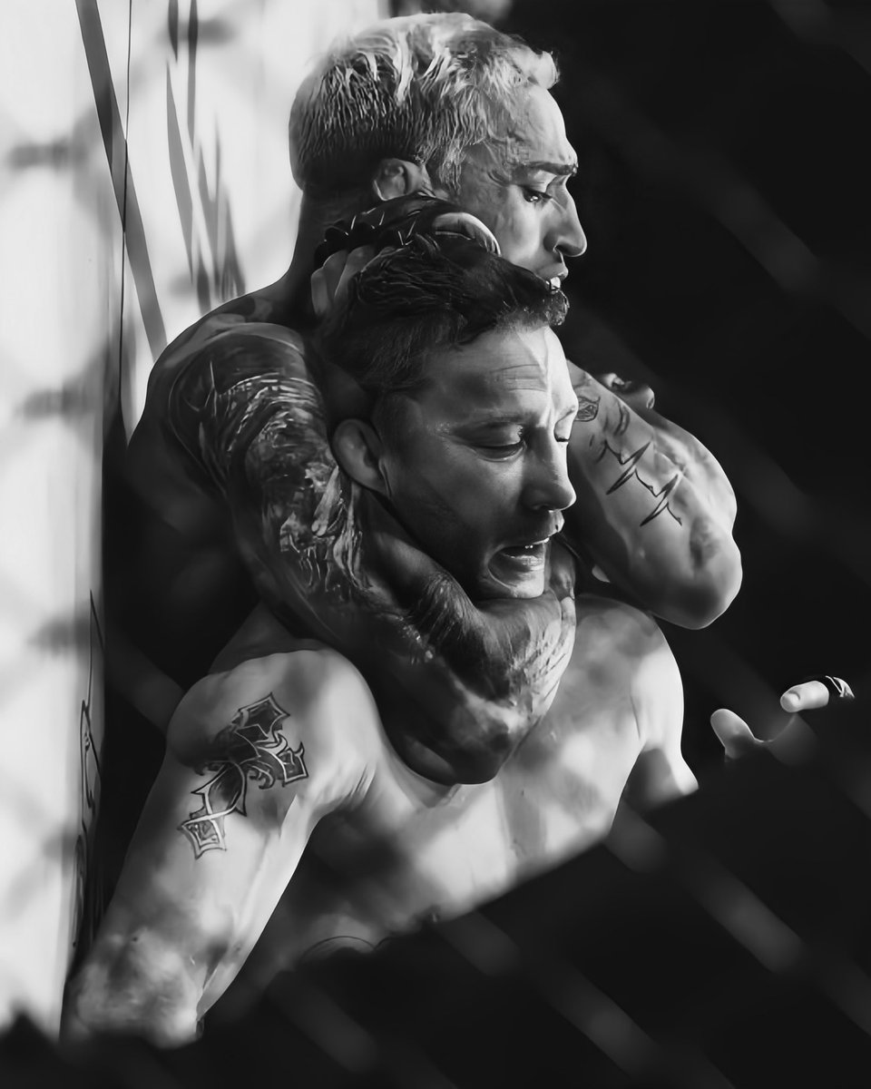 lotlance13's tweet photo. @AliAbdelaziz00 @Justin_Gaethje https://t.co/IGLQFz4l9H