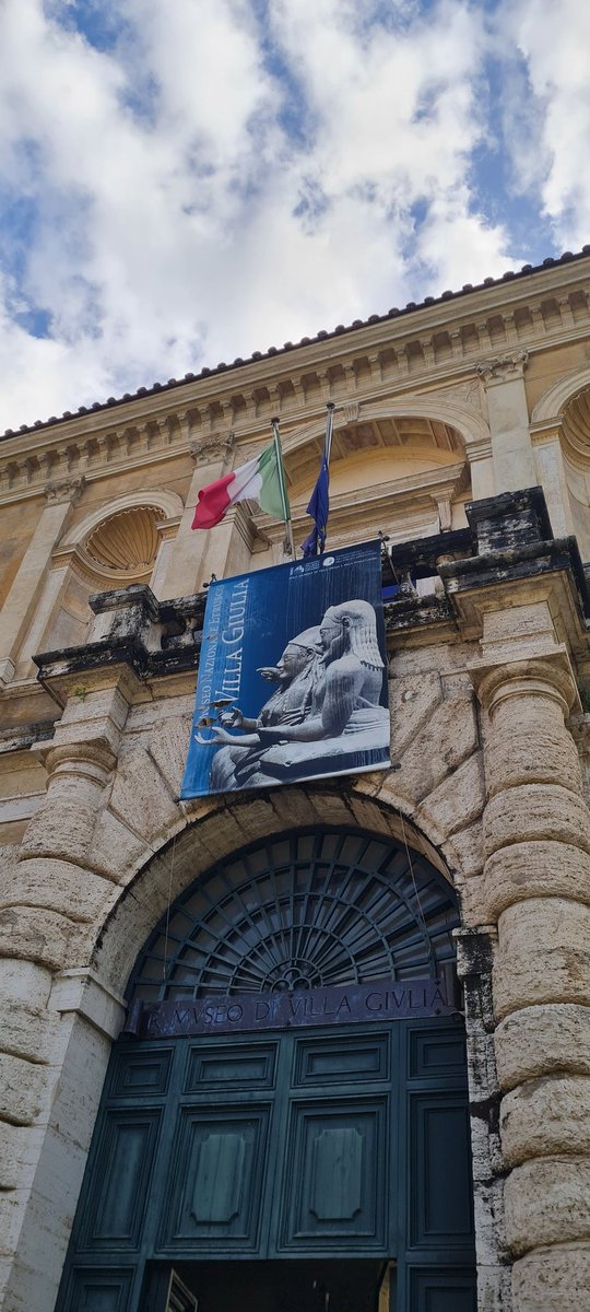 Agnese73186871's tweet photo. In visita ai parenti 😁
#museigratis #domenicaAlmuseo #musei https://t.co/zL20vx4qan
