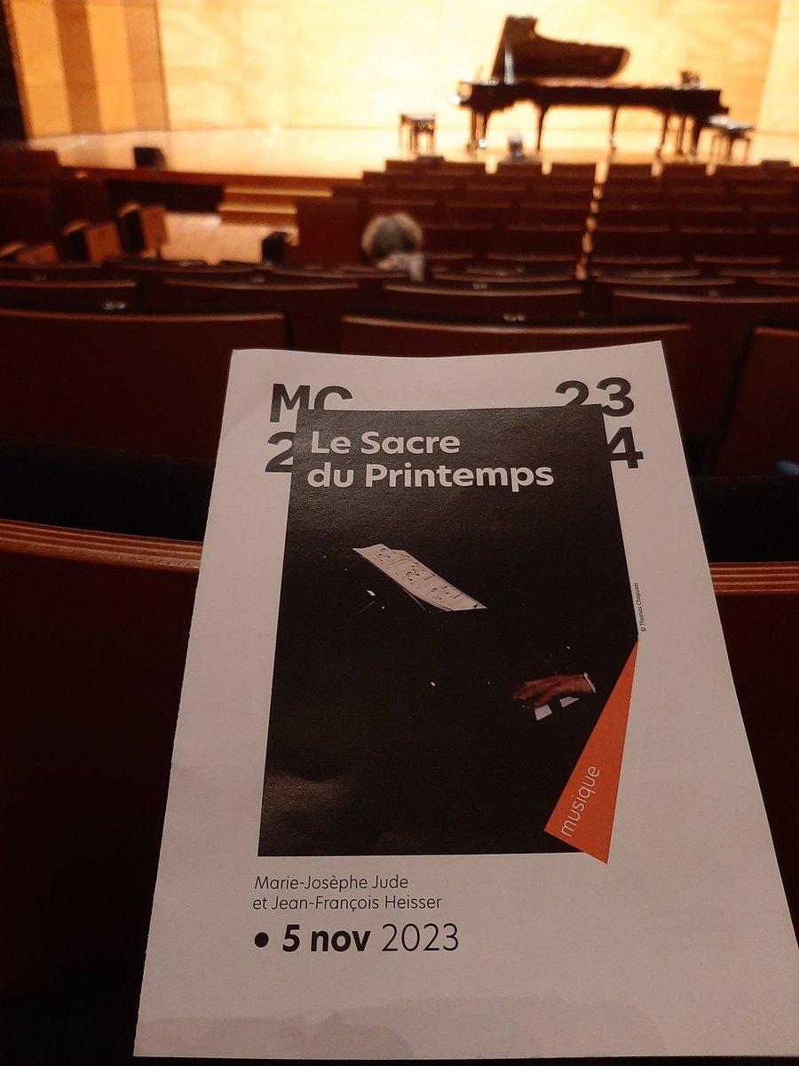 En attendant MJ Jude et JF Heisser pour Le Sacre du Printemps à la 
.<a href="/MC2Grenoble/">MC2: Grenoble</a>... <a href="/ArnaudMeunier10/">Meunier Arnaud</a> <a href="/Aurelien_PB/">Aurélien Martinez</a> <a href="/MessinaBruno/">bruno messina</a> @ACulturelles <a href="/RCFIsere/">RCF Isère</a> <a href="/francemusique/">France Musique</a> @francebleuisere <a href="/cferrari_38/">Christophe FERRARI</a> <a href="/PascalClouaire/">Pascal Clouaire</a> <a href="/IsereCulture/">Culture.Isère</a> <a href="/JPBARBIERISERE/">Jean-Pierre BARBIER</a> <a href="/pcurtaud/">Curtaud Patrick</a> <a href="/MChBordeaux/">Marie-Christine Bordeaux</a> <a href="/WerlyCH/">Richard Werly</a>